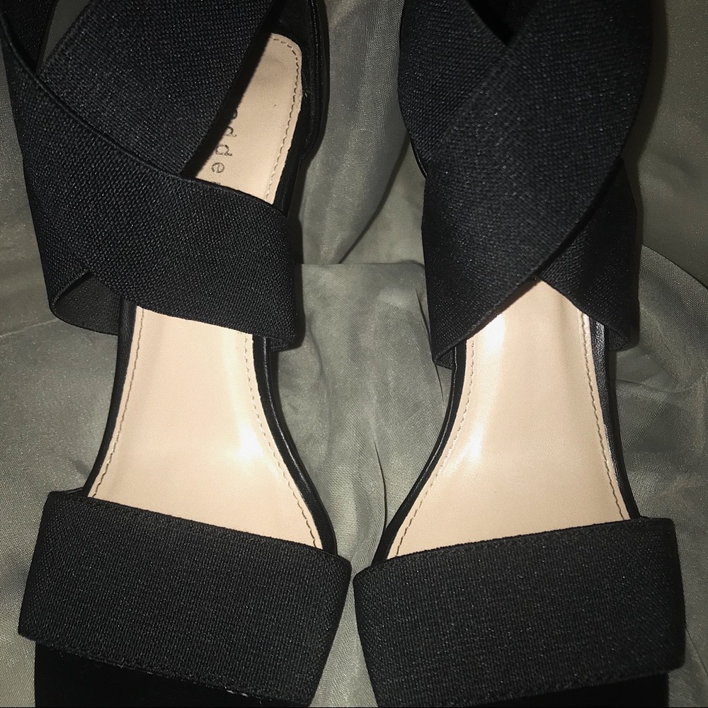 Black Heels - Picture 7 of 8